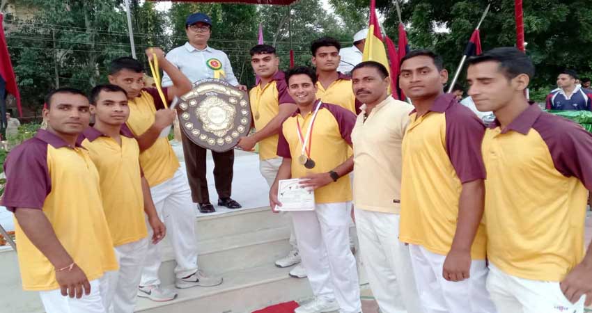 पीएसी जवानों ने खेलों में दिखाया दमखम, मुरादाबाद ने मारी बाजी पीएसी जवानों ने खेलों में दिखाया दमखम, मुरादाबाद ने मारी बाजी